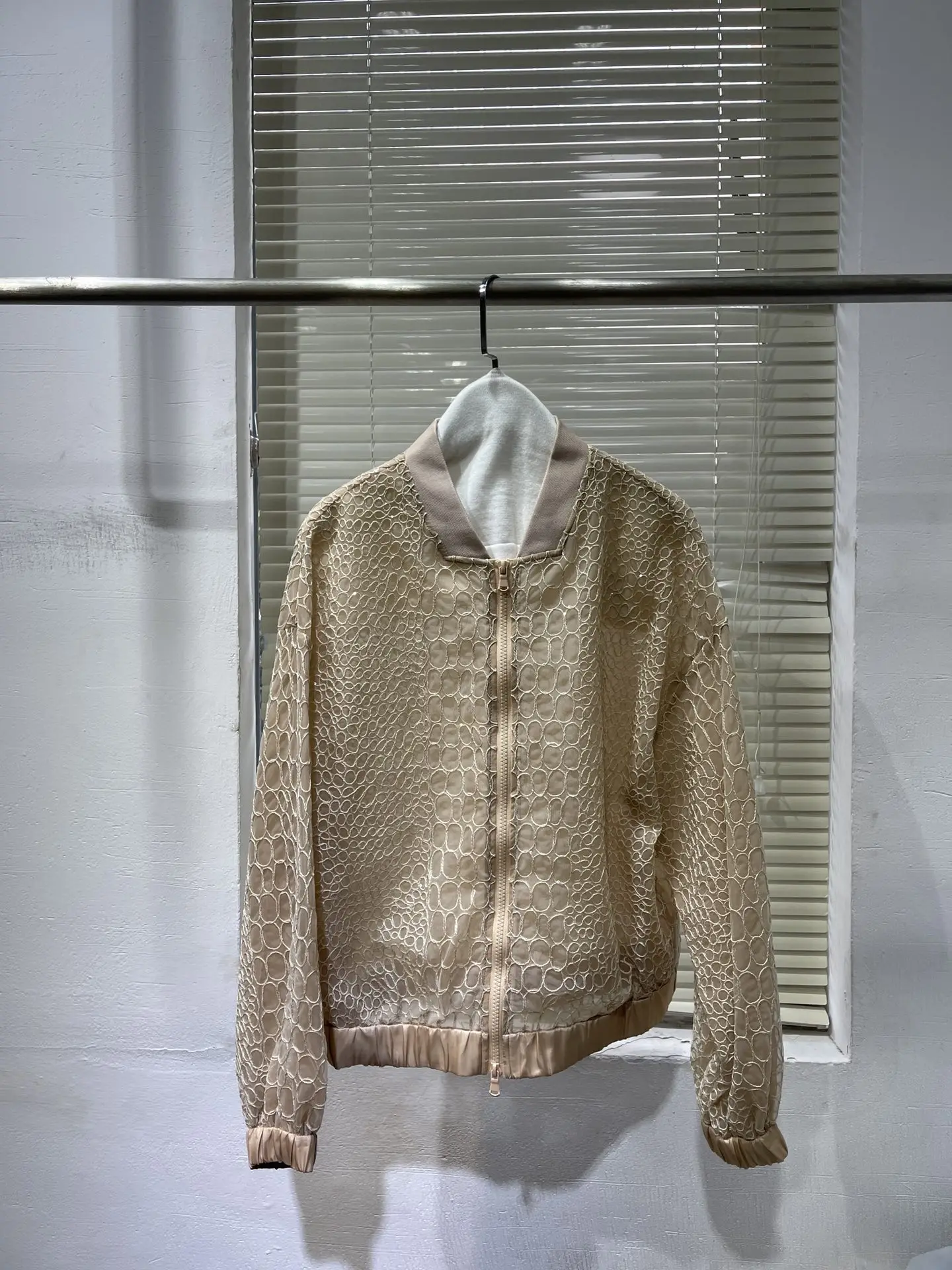 Women's Embroidered Sequins Baseball Jacket, Women's Coat, Monochromatic, Fashion Commuter, High Quality, Female
Women's Embroidered Sequins Baseball Jacket, Women's Coat, Monochromatic, Fashion Commuter, High Quality, Female