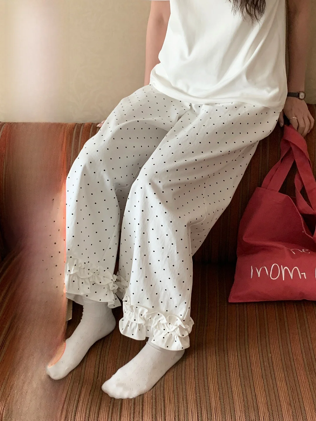 Брюки с высокой талией в клетку, широкие, с нежным цветочным кружевом, повседневные, прямого кроя, утягивающие, весенние, хлопковые, на эластичной резинке
Брюки с высокой талией в клетку, широкие, с нежным цветочным кружевом, повседневные, прямого кроя, утягивающие, весенние, хлопковые, на эластичной резинке