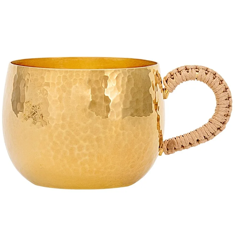 Gold plated hammer patterned tea cup, pure silver 99.9%, pure craftsmanship, large capacity handle, master cup, tea cup, silver
Gold plated hammer patterned tea cup, pure silver 99.9%, pure craftsmanship, large capacity handle, master cup, tea cup, silver