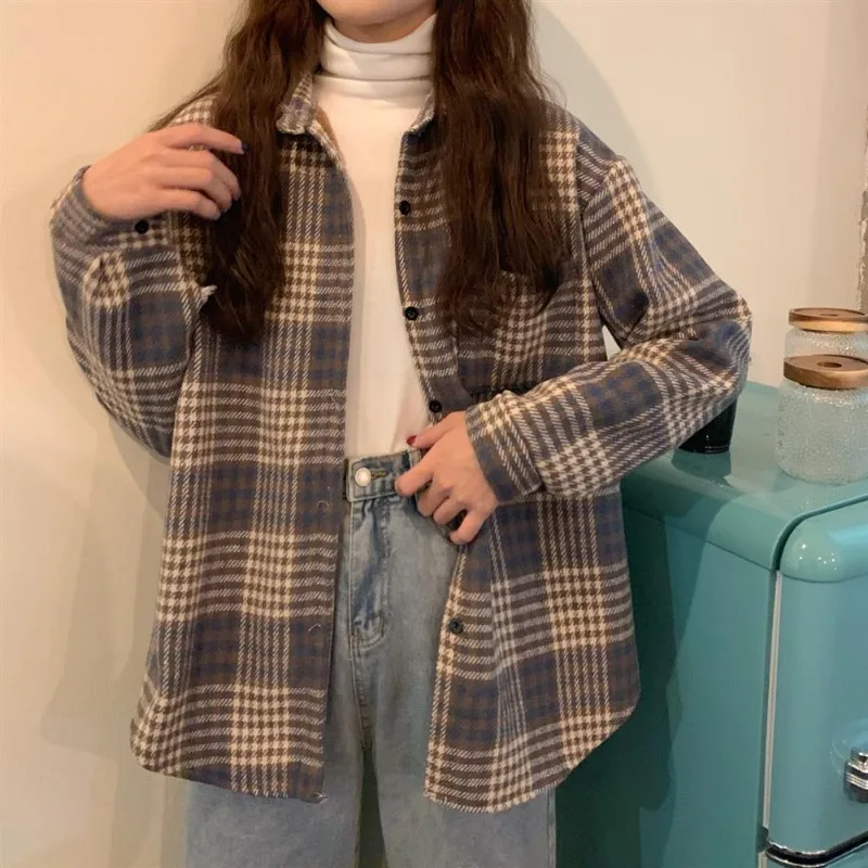 Осенне-зимние клетчатые рубашки для женщин, винтажные мешковатые бархатные пальто для отдыха, колледжа, корейская мода, классические универсальные шикарные молодежные рубашки 
Осенне-зимние клетчатые рубашки для женщин, винтажные мешковатые бархатные пальто для отдыха, колледжа, корейская мода, классические универсальные шикарные молодежные рубашки