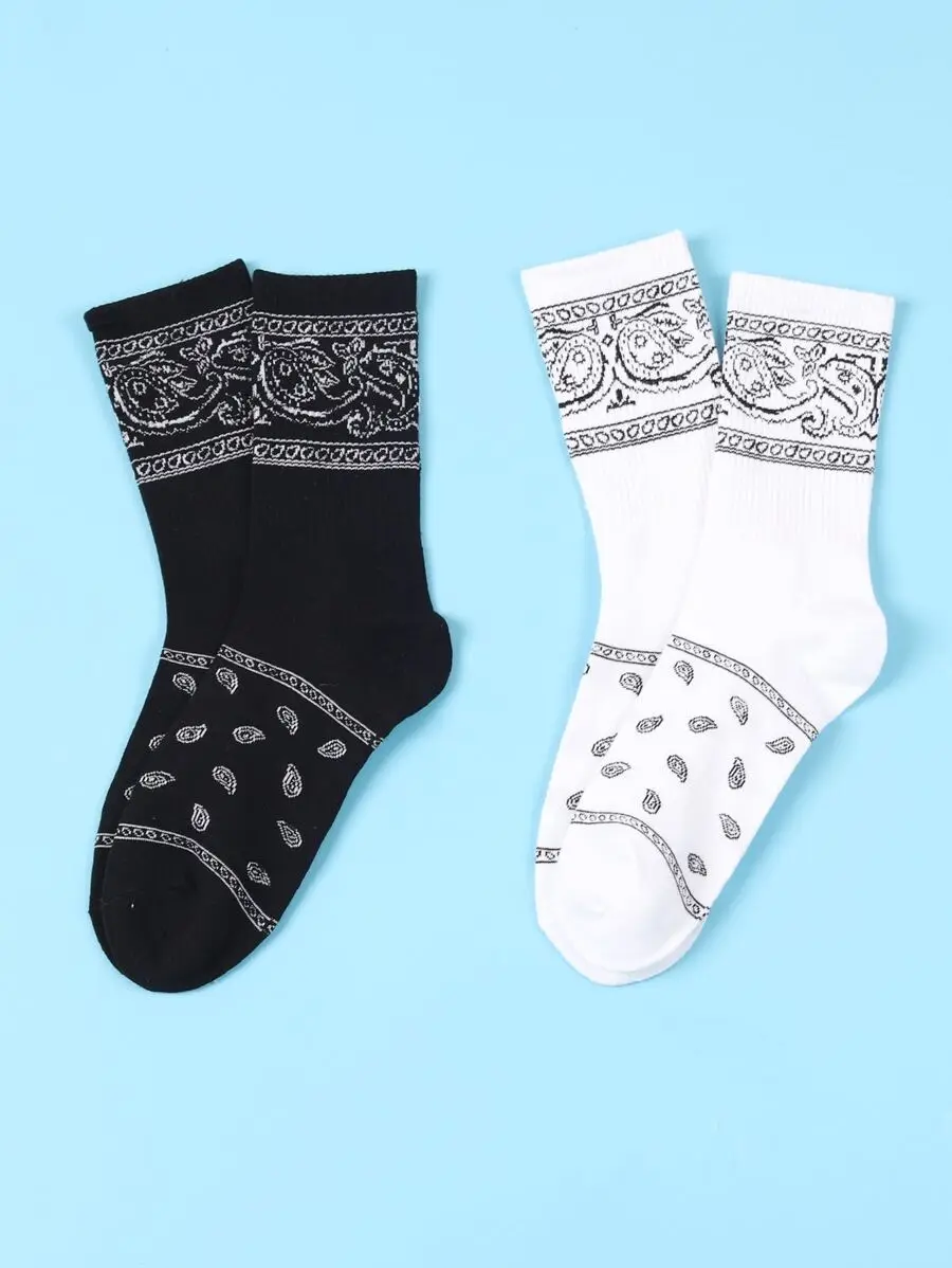 2 Pcs Men Crew Socks With Bandana Pattern Casual Graphic Socks
2 Pcs Men Crew Socks With Bandana Pattern Casual Graphic Socks