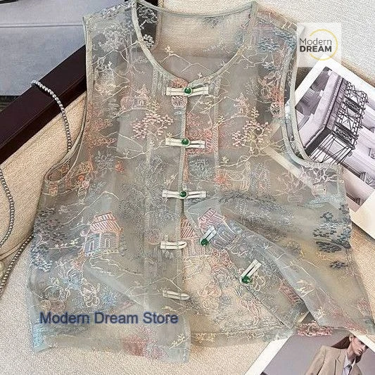 French thin national wind heavy industry embroidered vest female summer new fashion Joker temperament stand-up sleeveless vest.
French thin national wind heavy industry embroidered vest female summer new fashion Joker temperament stand-up sleeveless vest.