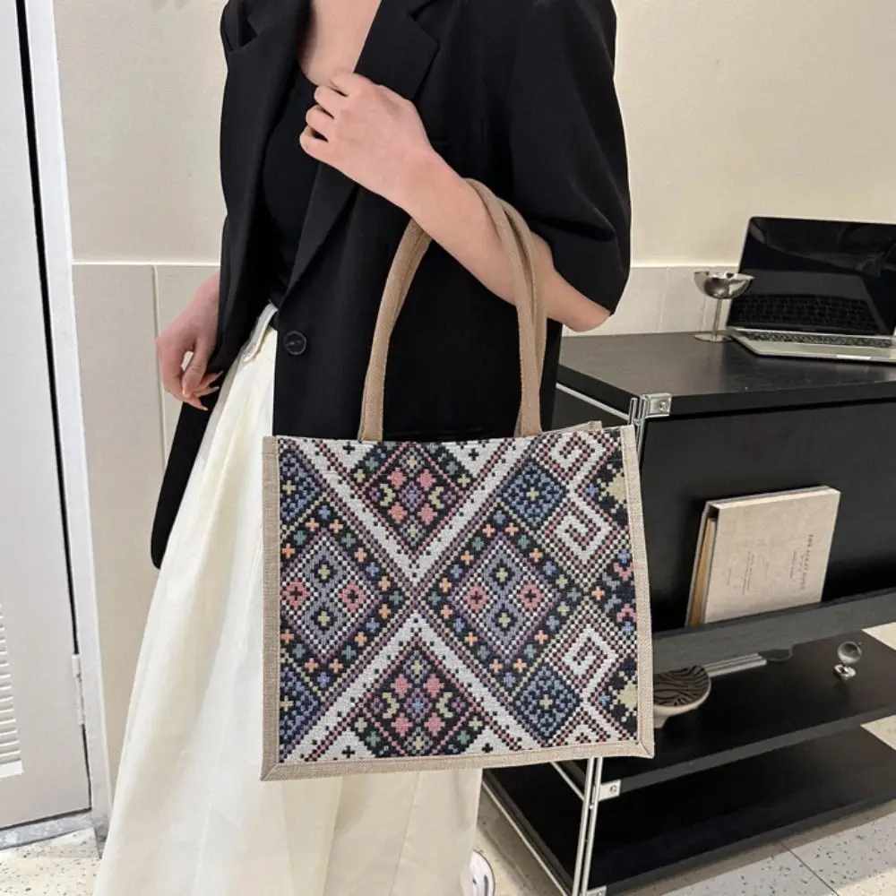 Large Capacity Ethnic Style Handbag Canvas Tote Bag Geometric Cloth Bag Shoulder Bags Handbag Embroidery Shoulder Bag Girls
Large Capacity Ethnic Style Handbag Canvas Tote Bag Geometric Cloth Bag Shoulder Bags Handbag Embroidery Shoulder Bag Girls