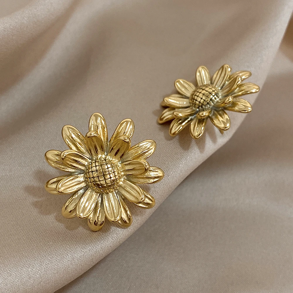 Classics Exquisite Sunflower Stainless Steel Earrings For Women Elegant Waterproof Personality Flower Earring Jewelry Gift
Classics Exquisite Sunflower Stainless Steel Earrings For Women Elegant Waterproof Personality Flower Earring Jewelry Gift