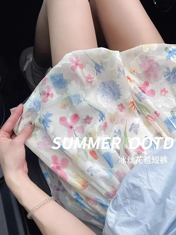 Ice Silk Colored Flower Bud Shorts For Women In Summer Thin 2025 New High Waist Wear Wide-Leg Small Casual Skirt Pants
Ice Silk Colored Flower Bud Shorts For Women In Summer Thin 2025 New High Waist Wear Wide-Leg Small Casual Skirt Pants