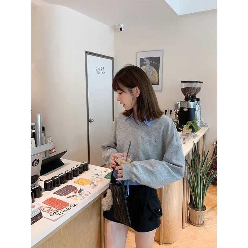 Loose round Ne Long Sve ey Letter Sweatirt Women's Casual Sle Early Autumn New Arrival Comfortable Slimming Top
Loose round Ne Long Sve ey Letter Sweatirt Women's Casual Sle Early Autumn New Arrival Comfortable Slimming Top