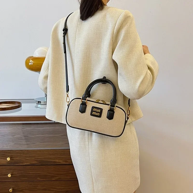 Ladies Practical Purse Functional Style For Navigating The Busy Urban Environment With Ease Urban
Ladies Practical Purse Functional Style For Navigating The Busy Urban Environment With Ease Urban