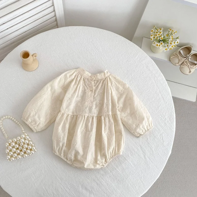 2025 Spring Autumn Baby Romper Vintage Embroidered Balloon Sleeve Bubble Bodysuit Newborn 0-2Y
2025 Spring Autumn Baby Romper Vintage Embroidered Balloon Sleeve Bubble Bodysuit Newborn 0-2Y