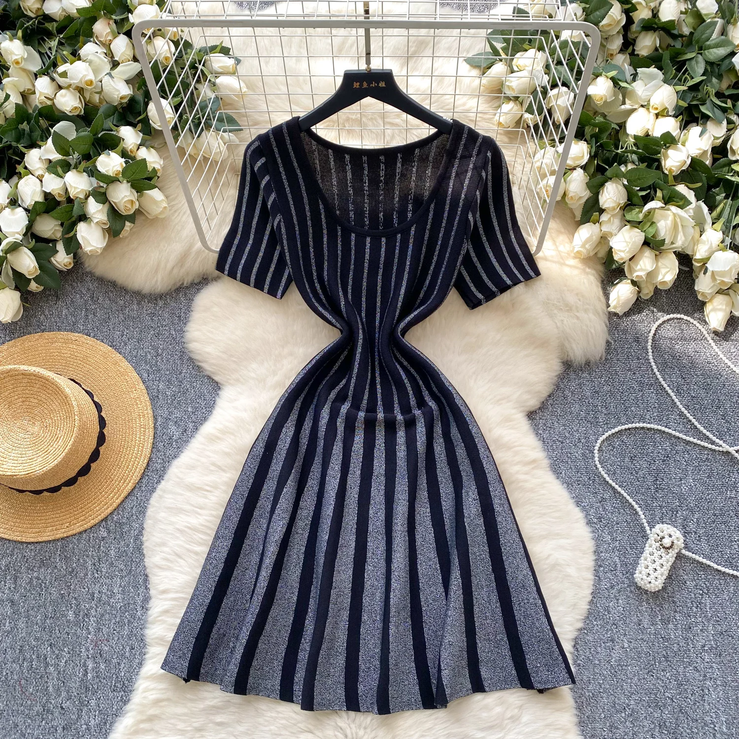 ALPHALMODA Fashion Dress for Women, 2025 Summer, U-neck, Short-sleeved, Slim, Shiny Striped, A-line Sweater Dress
ALPHALMODA Fashion Dress for Women, 2025 Summer, U-neck, Short-sleeved, Slim, Shiny Striped, A-line Sweater Dress