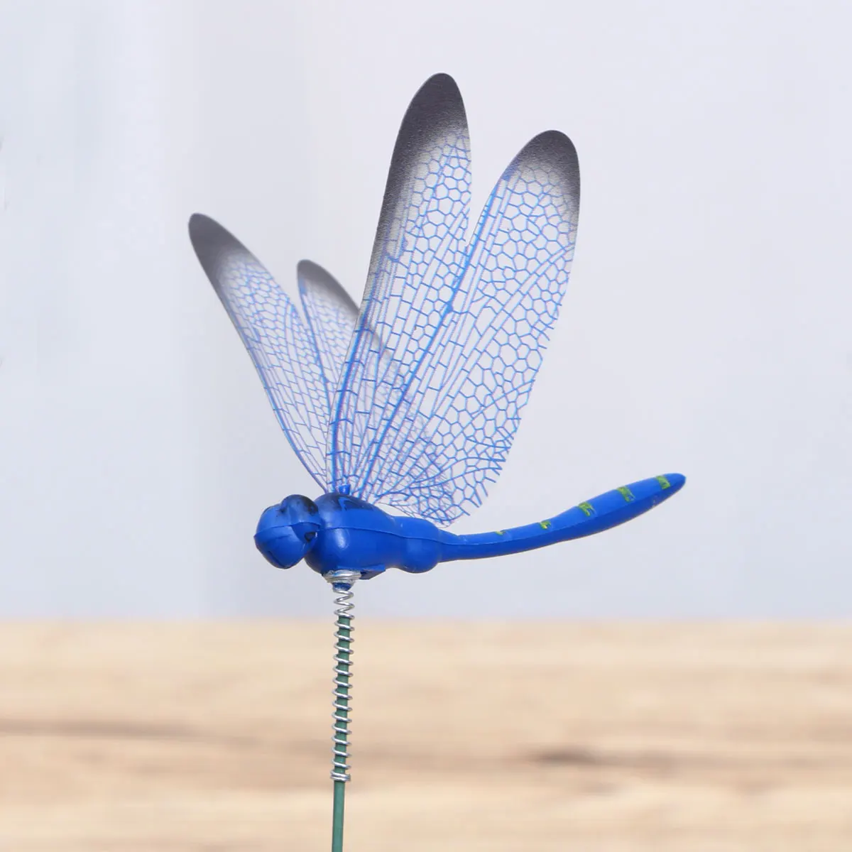 4pcs Simulation Dragonfly Decorative Stakes Waterproof Metal Spring Outdoor Lawn Planter Decor Wedding Party Props Blue
4pcs Simulation Dragonfly Decorative Stakes Waterproof Metal Spring Outdoor Lawn Planter Decor Wedding Party Props Blue