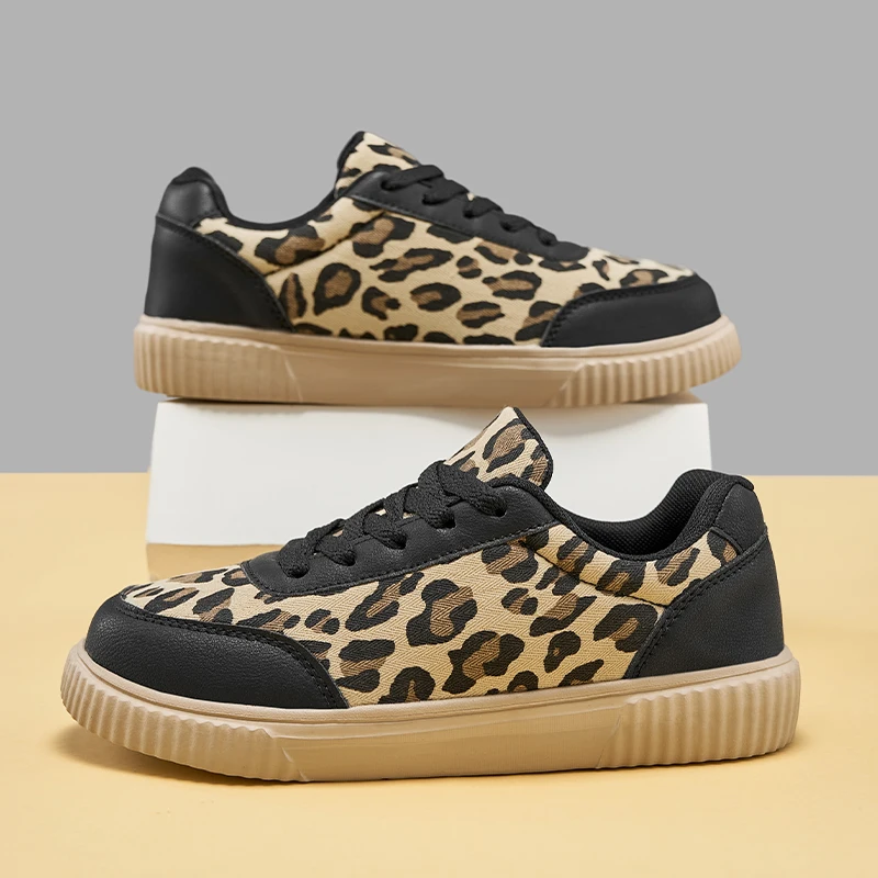 Neighborhood Daily Shoes, Lightweight Build for Grocery Runs, Friend Visits and Random Short Community Outdoor Leisure Walks
Neighborhood Daily Shoes, Lightweight Build for Grocery Runs, Friend Visits and Random Short Community Outdoor Leisure Walks