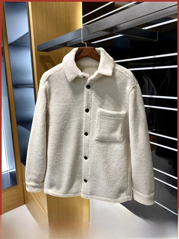 High-End Men's Faux Lamb Fur Lined Warm irt Jaet Autumn Winter New Arrival Stand Fit Long Sve arp Collar
High-End Men's Faux Lamb Fur Lined Warm irt Jaet Autumn Winter New Arrival Stand Fit Long Sve arp Collar