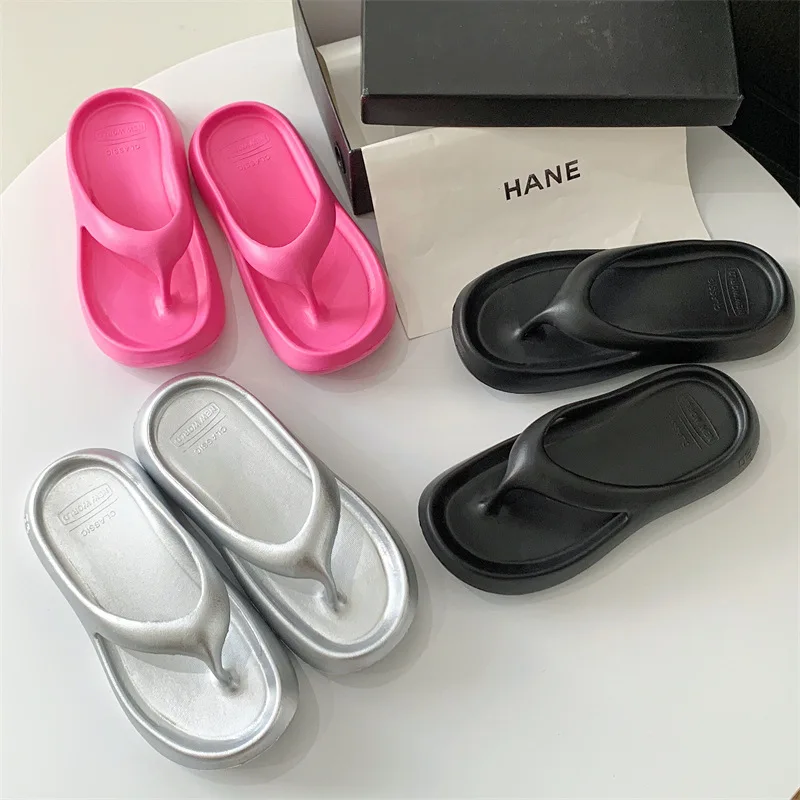 Women Slippers 2025 New Summer Casual Flip Flop Platform Slippers Fashion Outdoor Beach Shoes Comfort Simple Style Flats Slides
Women Slippers 2025 New Summer Casual Flip Flop Platform Slippers Fashion Outdoor Beach Shoes Comfort Simple Style Flats Slides