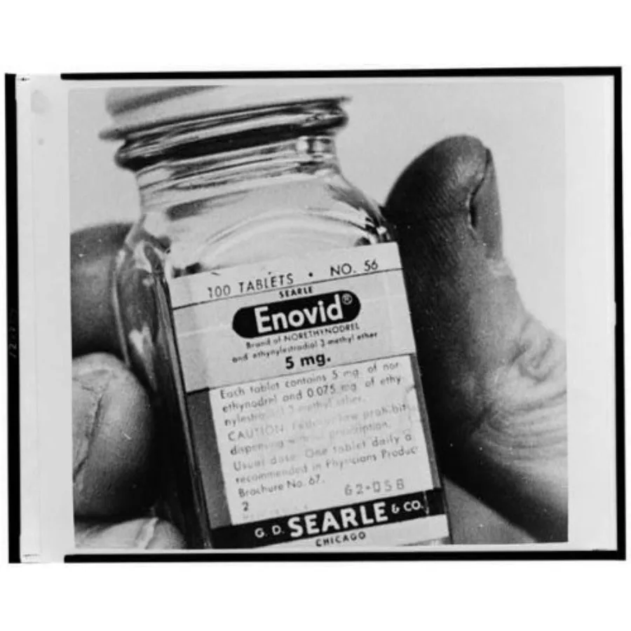 Photo: Photo ONLY, Oral Contraceptive Enovid, Enavid, Birth Control Pill, 1962
Photo: Photo ONLY, Oral Contraceptive Enovid, Enavid, Birth Control Pill, 1962