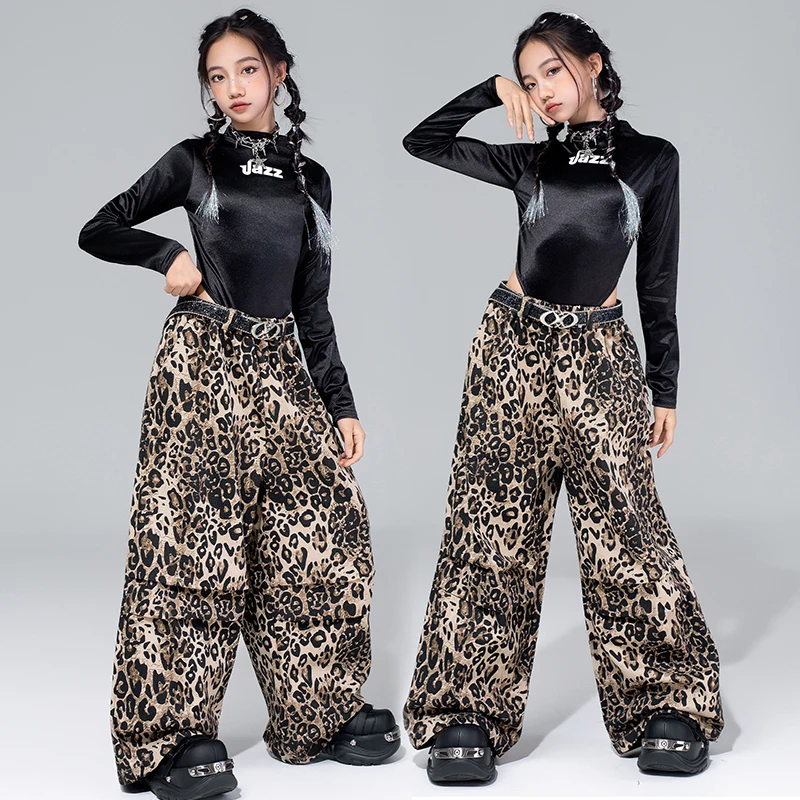 Jazz Dance Girls Fashion Clothes Kpop Stage Outfit Black Top Leopard Trousers Concert Performance Wear Children Jazz Outfit 4986
Jazz Dance Girls Fashion Clothes Kpop Stage Outfit Black Top Leopard Trousers Concert Performance Wear Children Jazz Outfit 4986