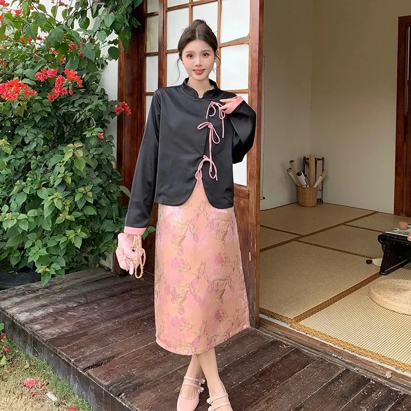 UNXX Spring Autumn Chinese Blazer Cheongsam Skirt Suits Retro Collar Buckle Coat Embroidered Flower Skirt Two-piece Set Woman's
UNXX Spring Autumn Chinese Blazer Cheongsam Skirt Suits Retro Collar Buckle Coat Embroidered Flower Skirt Two-piece Set Woman's