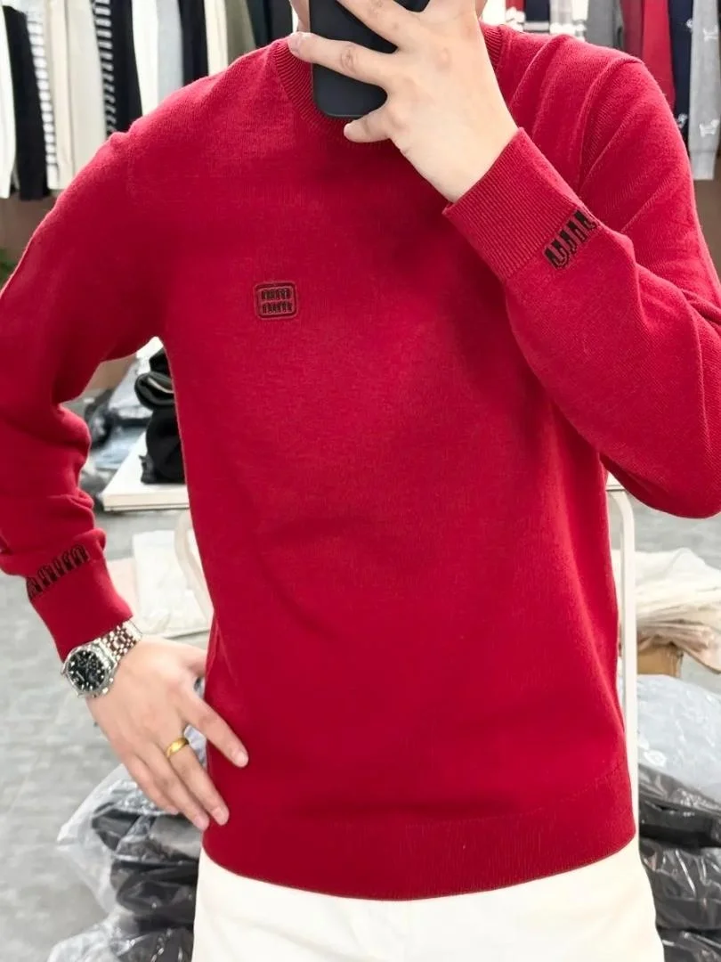 Высококачественный вязаный свитер: модный, индивидуальный, элегантный, из премиальных материалов. Новинка осенне-зимнего сезона. Повседневная молодежная одежда.
Высококачественный вязаный свитер: модный, индивидуальный, элегантный, из премиальных материалов. Новинка осенне-зимнего сезона. Повседневная молодежная одежда.