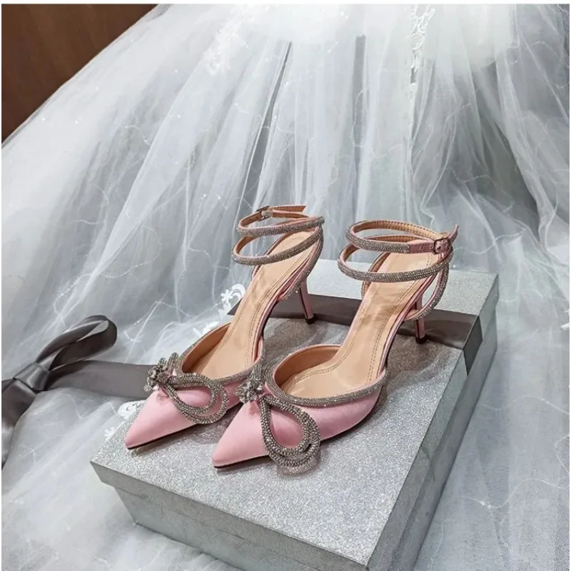New Fashion Thin Heels Pointed Toe Pumps High Heel Summer Women's Shoes Hot Sale Buckle Strap Fashion Cross-tied Solid Pumps
New Fashion Thin Heels Pointed Toe Pumps High Heel Summer Women's Shoes Hot Sale Buckle Strap Fashion Cross-tied Solid Pumps