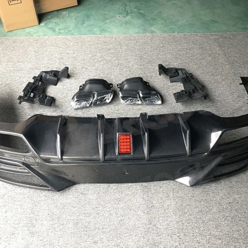 JMCARCOOL Carbon Fiber Rear Bumper Diffuser With Exhaust Tips For Mercedes Benz GLE Class W292 GLE350 GLE63 Coupe 2016-2019
JMCARCOOL Carbon Fiber Rear Bumper Diffuser With Exhaust Tips For Mercedes Benz GLE Class W292 GLE350 GLE63 Coupe 2016-2019