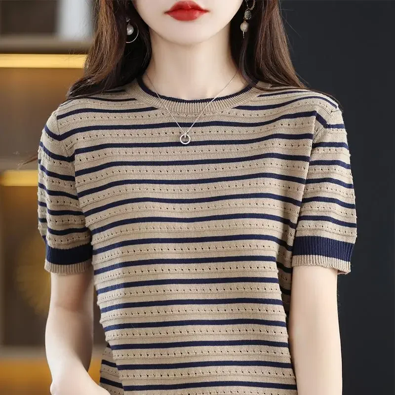 Summer Women Vintage Striped T-Shirt Korean All-match Hollow Out Fashion Short Sleeve O-Neck Loose Casual Knitted Pullover Tops
Summer Women Vintage Striped T-Shirt Korean All-match Hollow Out Fashion Short Sleeve O-Neck Loose Casual Knitted Pullover Tops
