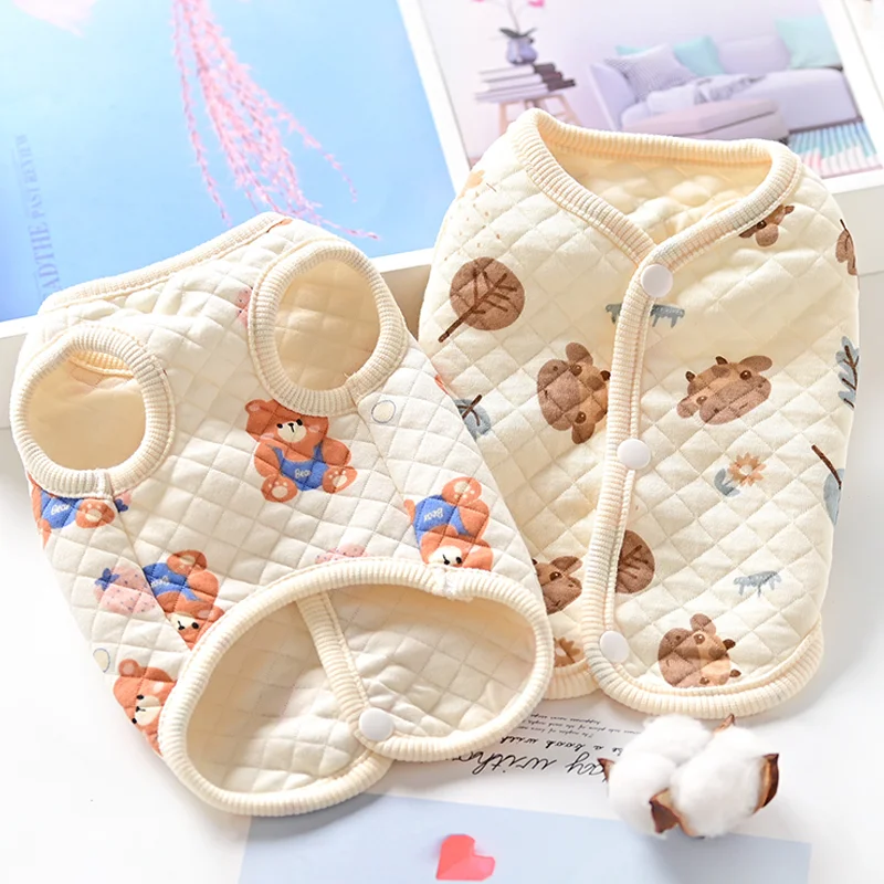 Уютный жилет для домашних животных с открытым передом, осенне-зимний стеганый хлопковый кардиган для собак и кошек, теплая одежда с милым принтом для маленьких щенков и котят
Уютный жилет для домашних животных с открытым передом, осенне-зимний стеганый хлопковый кардиган для собак и кошек, теплая одежда с милым принтом для маленьких щенков и котят