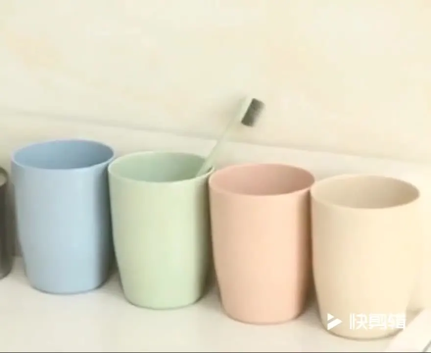 Minimalist Plastic Toothbrush Cup, Modern Family Bathroom Organizer for Couples, Simple & Stylish Design
Minimalist Plastic Toothbrush Cup, Modern Family Bathroom Organizer for Couples, Simple & Stylish Design