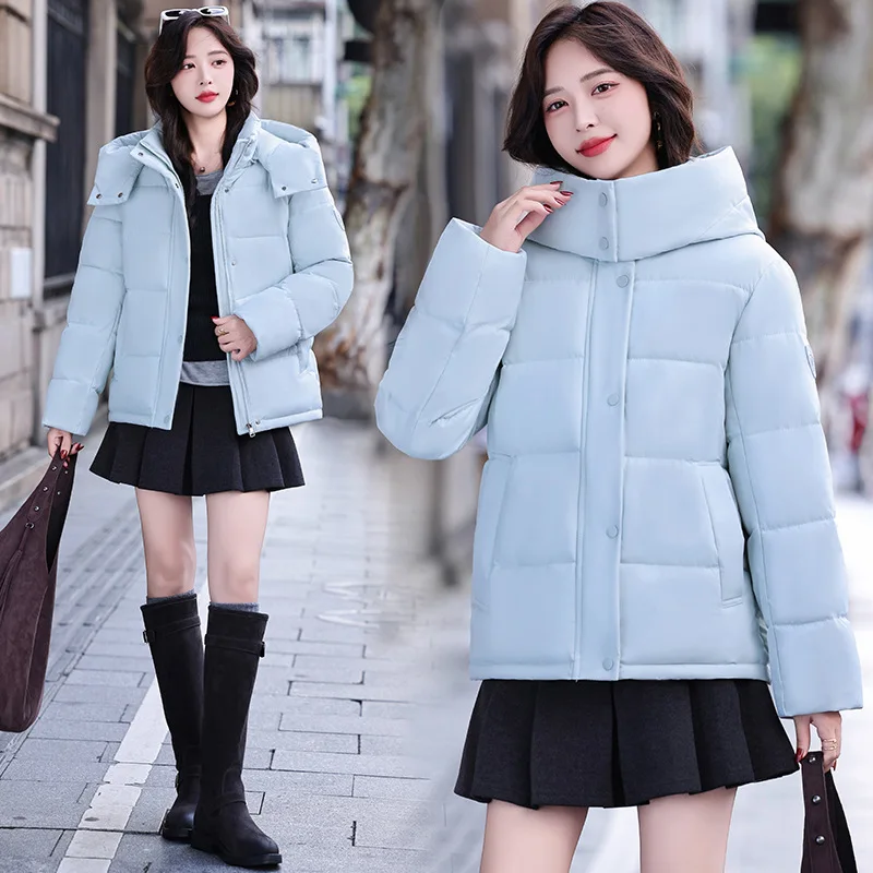 НОВАЯ женская хлопковая куртка больших размеров, зимняя утолщенная свободная куртка в корейском стиле, новинка 2026, осенне-зимняя полиэфирная ткань с капюшоном на молнии
НОВАЯ женская хлопковая куртка больших размеров, зимняя утолщенная свободная куртка в корейском стиле, новинка 2026, осенне-зимняя полиэфирная ткань с капюшоном на молнии