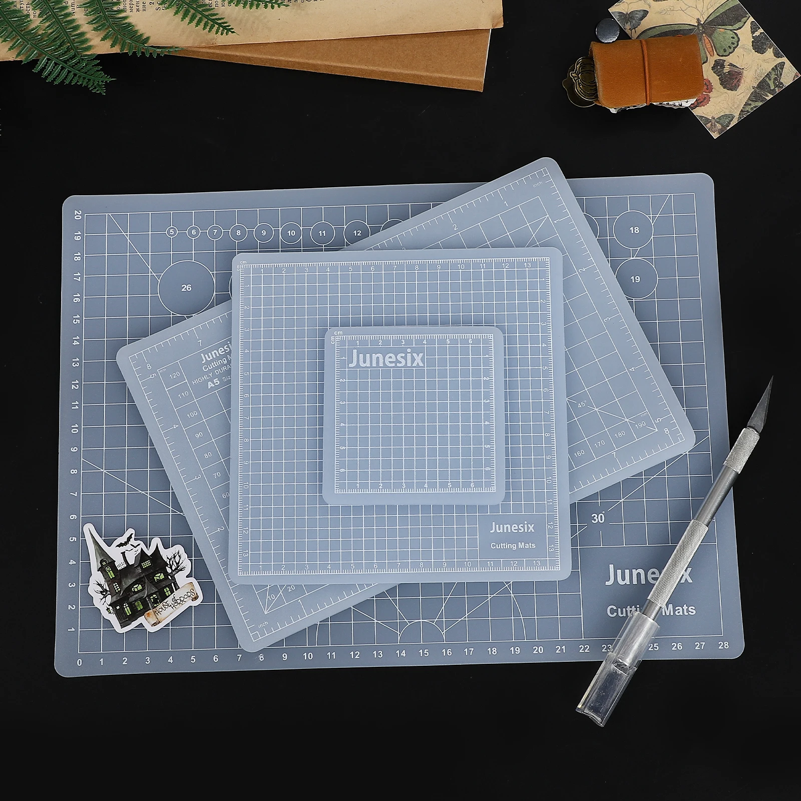 Translucent Mini Model Cutting Pad Creative DIY Journal Material Multipurpose Engraving Edition Paper Cutting Rail Cutting
Translucent Mini Model Cutting Pad Creative DIY Journal Material Multipurpose Engraving Edition Paper Cutting Rail Cutting