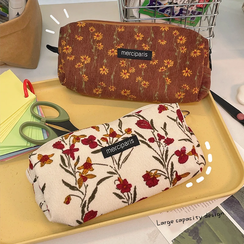 Ins Style Pencil Case Large-capacity Stationery Storage Bag Girl Niche High-value Pencil Case Cute Retro Pencil Case
Ins Style Pencil Case Large-capacity Stationery Storage Bag Girl Niche High-value Pencil Case Cute Retro Pencil Case