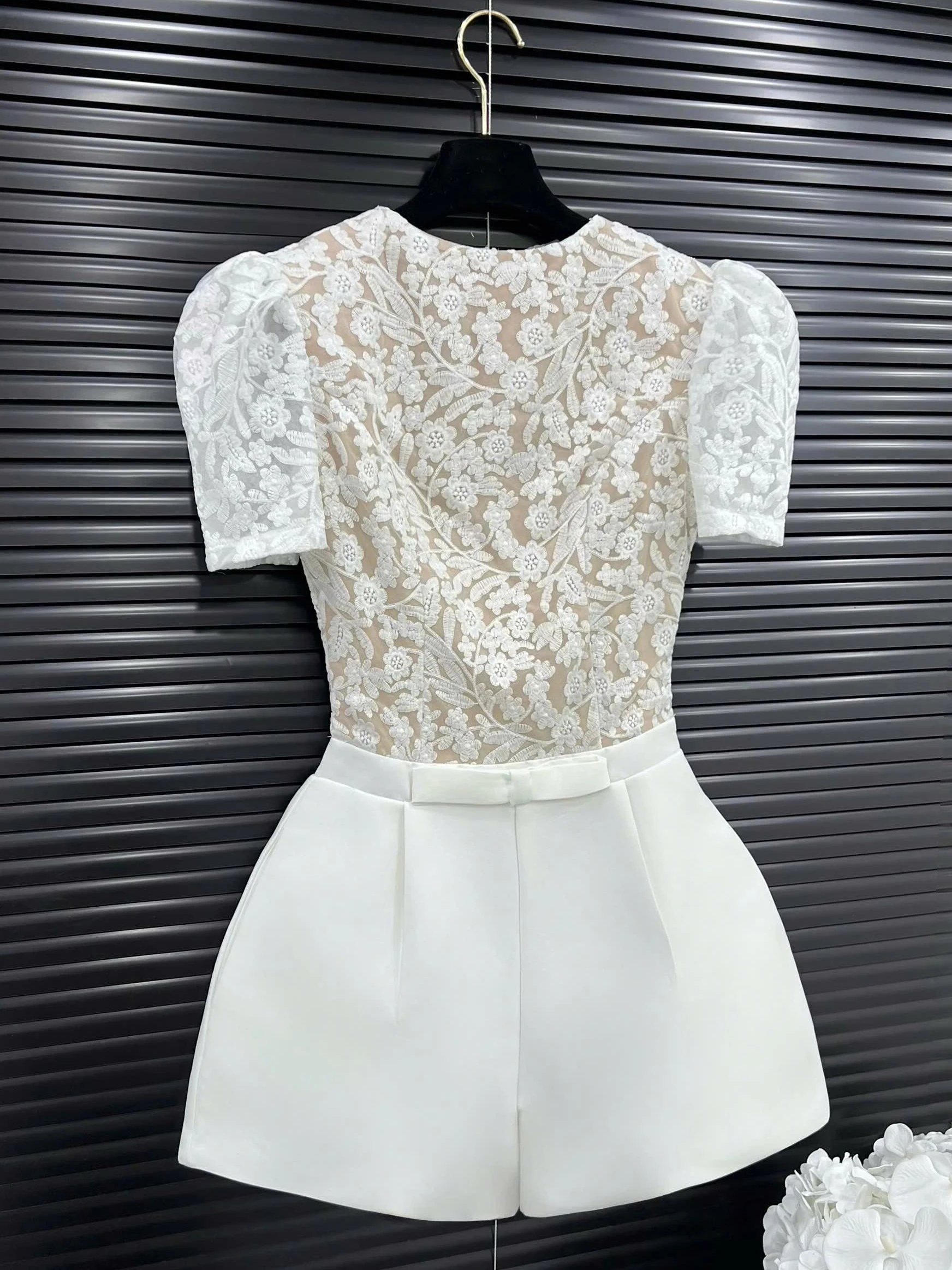 Elegant Lace Style Dress Women's Pure Light Maturity High Waist Slim Fit Pants Skirt City Commute
Elegant Lace Style Dress Women's Pure Light Maturity High Waist Slim Fit Pants Skirt City Commute