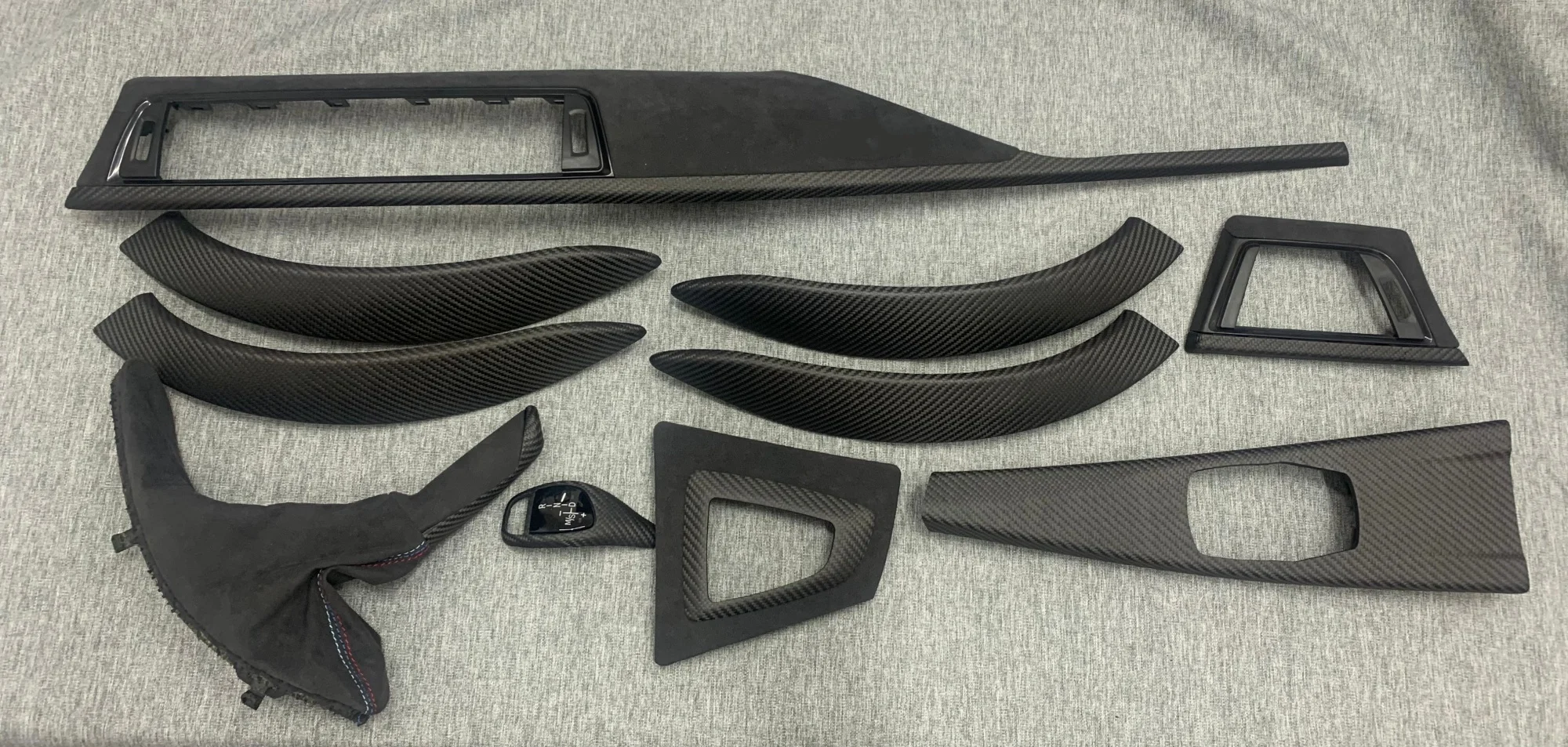 Real Carbon Fiber Interior Accessories Parts Trim for BMW 3 4 Series 3GT F30 F31 F32 F34 F36 Center Console Dashboard Alcantara
Real Carbon Fiber Interior Accessories Parts Trim for BMW 3 4 Series 3GT F30 F31 F32 F34 F36 Center Console Dashboard Alcantara