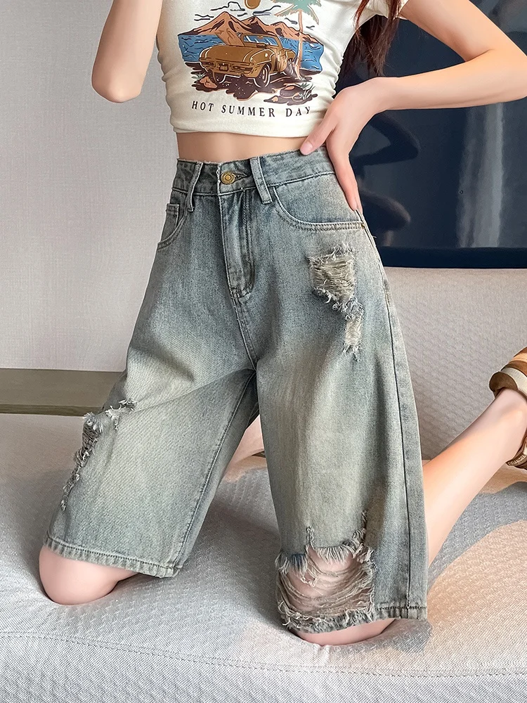 Light Wash Ripped Denim Five-Point Shorts High Waist Loose Wide Leg Slimming Straight Cut Summer New Style Casual High Waist ...
Light Wash Ripped Denim Five-Point Shorts High Waist Loose Wide Leg Slimming Straight Cut Summer New Style Casual High Waist ...