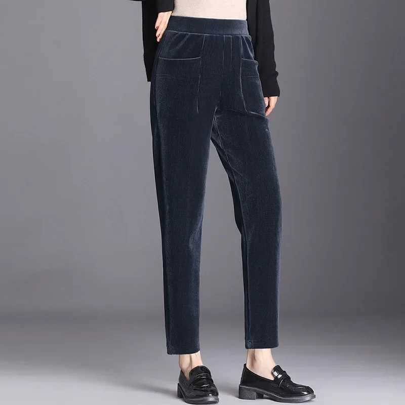 Velvet pants for autumn and winter, new women's loose wide leg pants with a hanging feeling, high waisted casual pants
Velvet pants for autumn and winter, new women's loose wide leg pants with a hanging feeling, high waisted casual pants