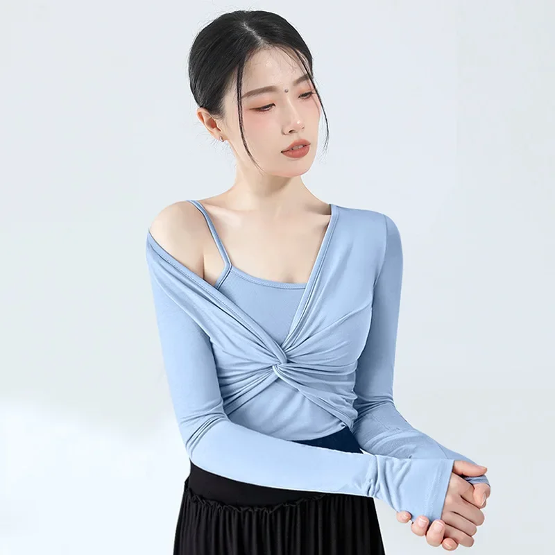Ballet Dance Training Clothes Blouse Women Chinese Classical Dance Modern Dance Cape+Vest Clothes Teacher 2PCS
Ballet Dance Training Clothes Blouse Women Chinese Classical Dance Modern Dance Cape+Vest Clothes Teacher 2PCS
