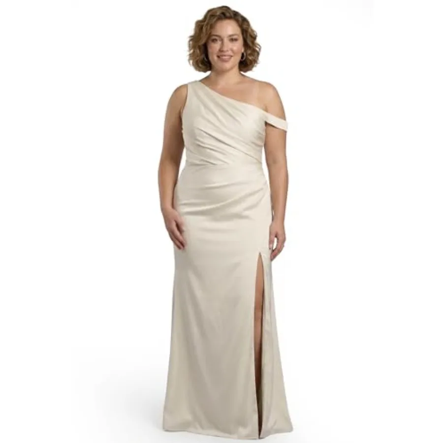 David's Bridal Asymmetrical Off-the-Shoulder Matte Satin Sheath Dress
David's Bridal Asymmetrical Off-the-Shoulder Matte Satin Sheath Dress