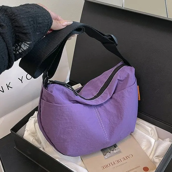 Waterproof Oxford Cloth Shoulder Bag – 2025 New Casual Messenger Tote, Anti-Wrinkle & Foldable, Ideal for Travel/Shopping/Gym
Waterproof Oxford Cloth Shoulder Bag – 2025 New Casual Messenger Tote, Anti-Wrinkle & Foldable, Ideal for Travel/Shopping/Gym