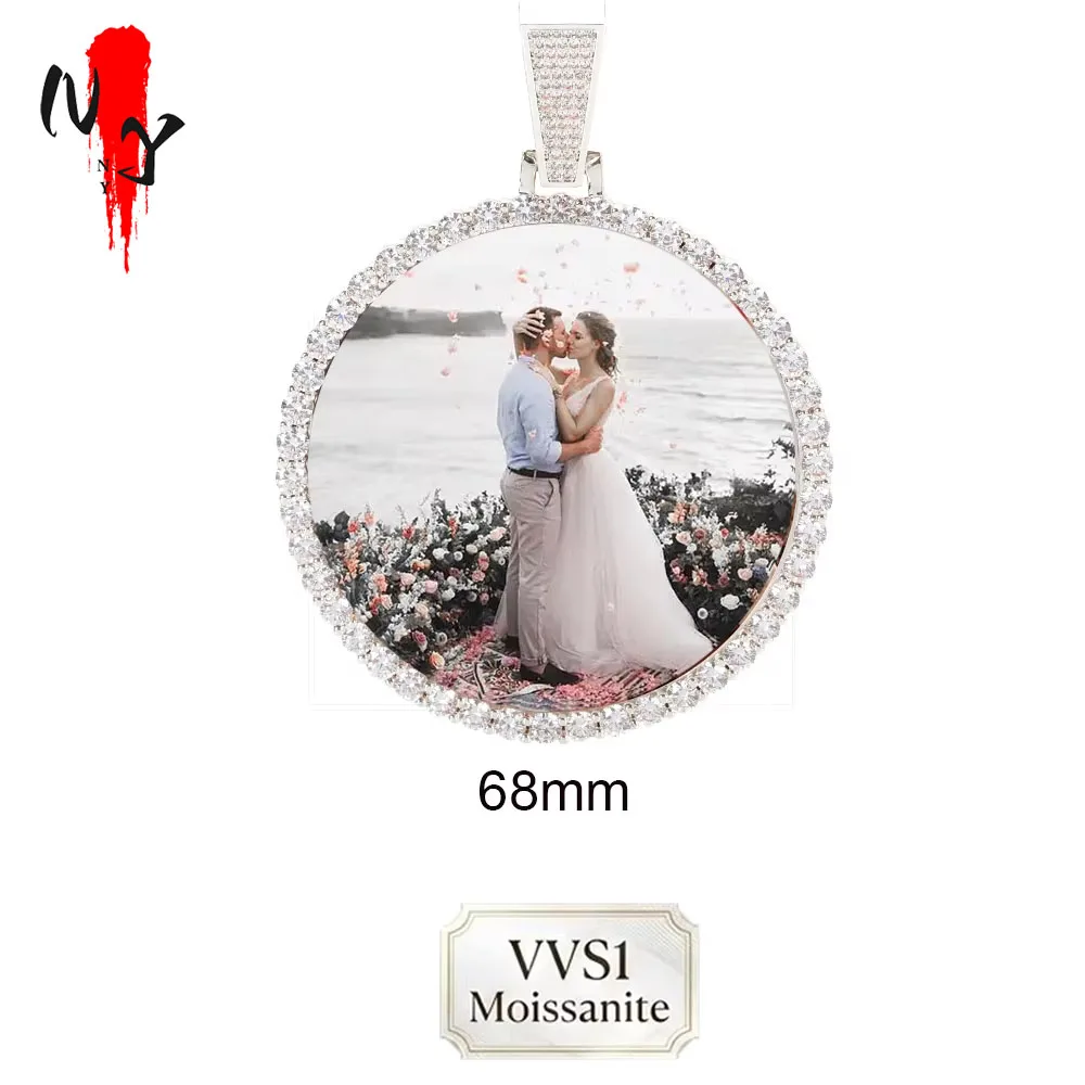NY VVS1 Moissanite 68mm Custom Photo Pendant Iced Out Round Medallion Brass Necklace Men Women Hip Hop Bling Jewelry
NY VVS1 Moissanite 68mm Custom Photo Pendant Iced Out Round Medallion Brass Necklace Men Women Hip Hop Bling Jewelry