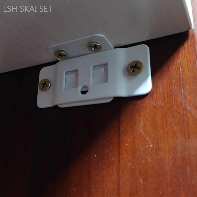 4 шт., угловой мебельный код «два в одном», кронштейн для полки, шкаф, кровать, доска, рама в сборе, соединительные детали, мебельная фурнитура
4 шт., угловой мебельный код «два в одном», кронштейн для полки, шкаф, кровать, доска, рама в сборе, соединительные детали, мебельная фурнитура