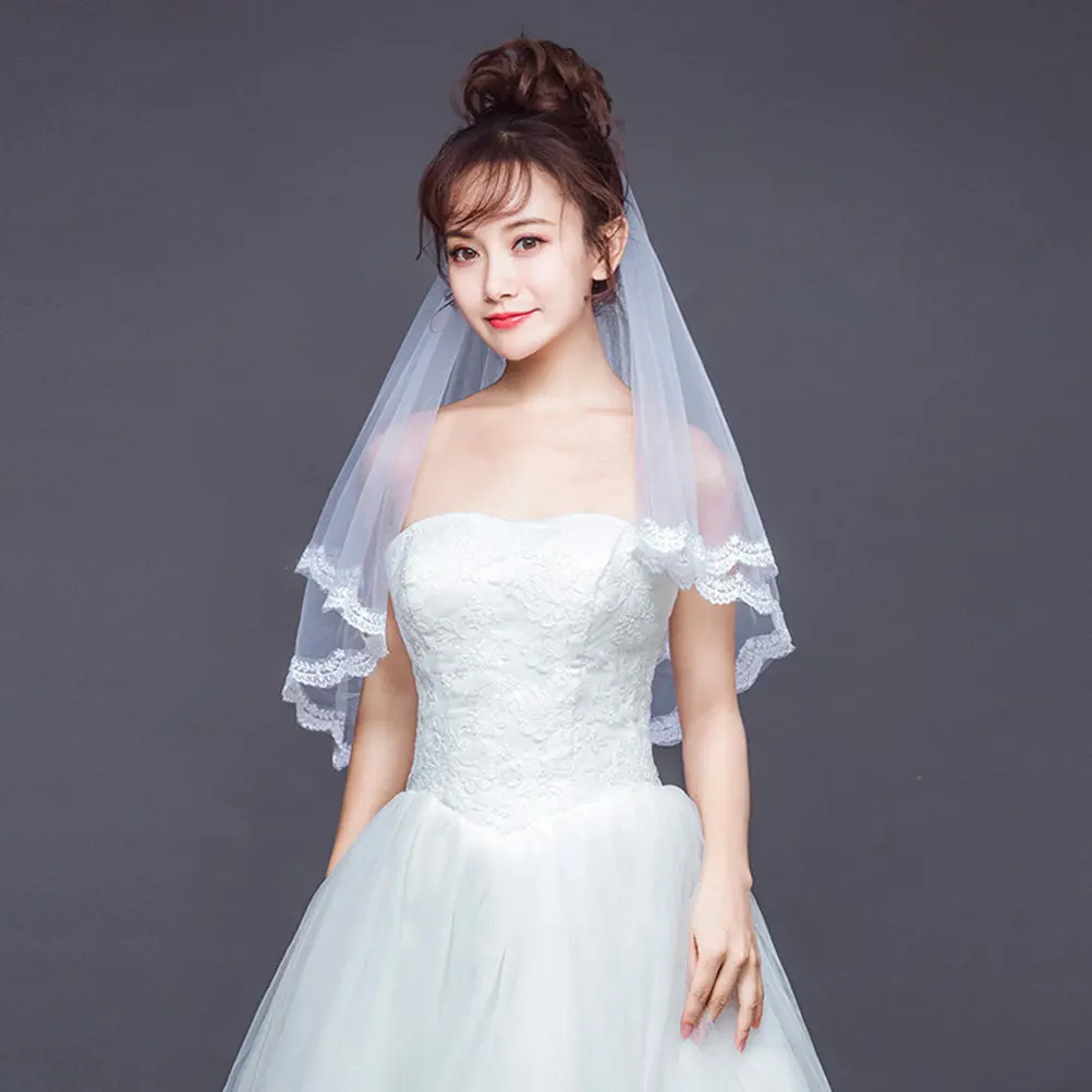 Double Layer Lace Wedding Veil Comb Attached Bridal Hair Accessory Durable Tulle For Bride Elegant Look White
Double Layer Lace Wedding Veil Comb Attached Bridal Hair Accessory Durable Tulle For Bride Elegant Look White