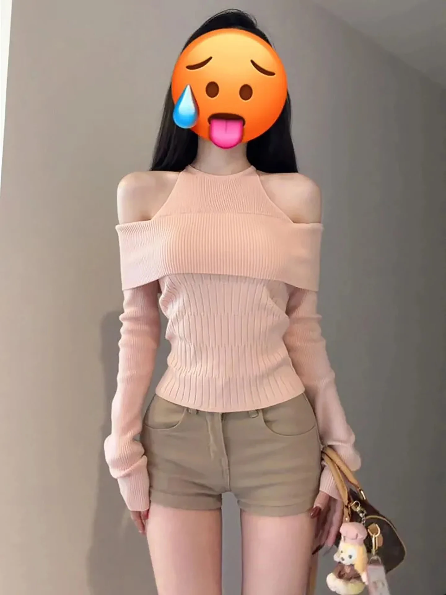 Розовый вязаный свитер для женщин 2025 года: новинка зимы, модный, с вырезами на плечах, подчеркивающий талию, элегантный женский топ
Розовый вязаный свитер для женщин 2025 года: новинка зимы, модный, с вырезами на плечах, подчеркивающий талию, элегантный женский топ