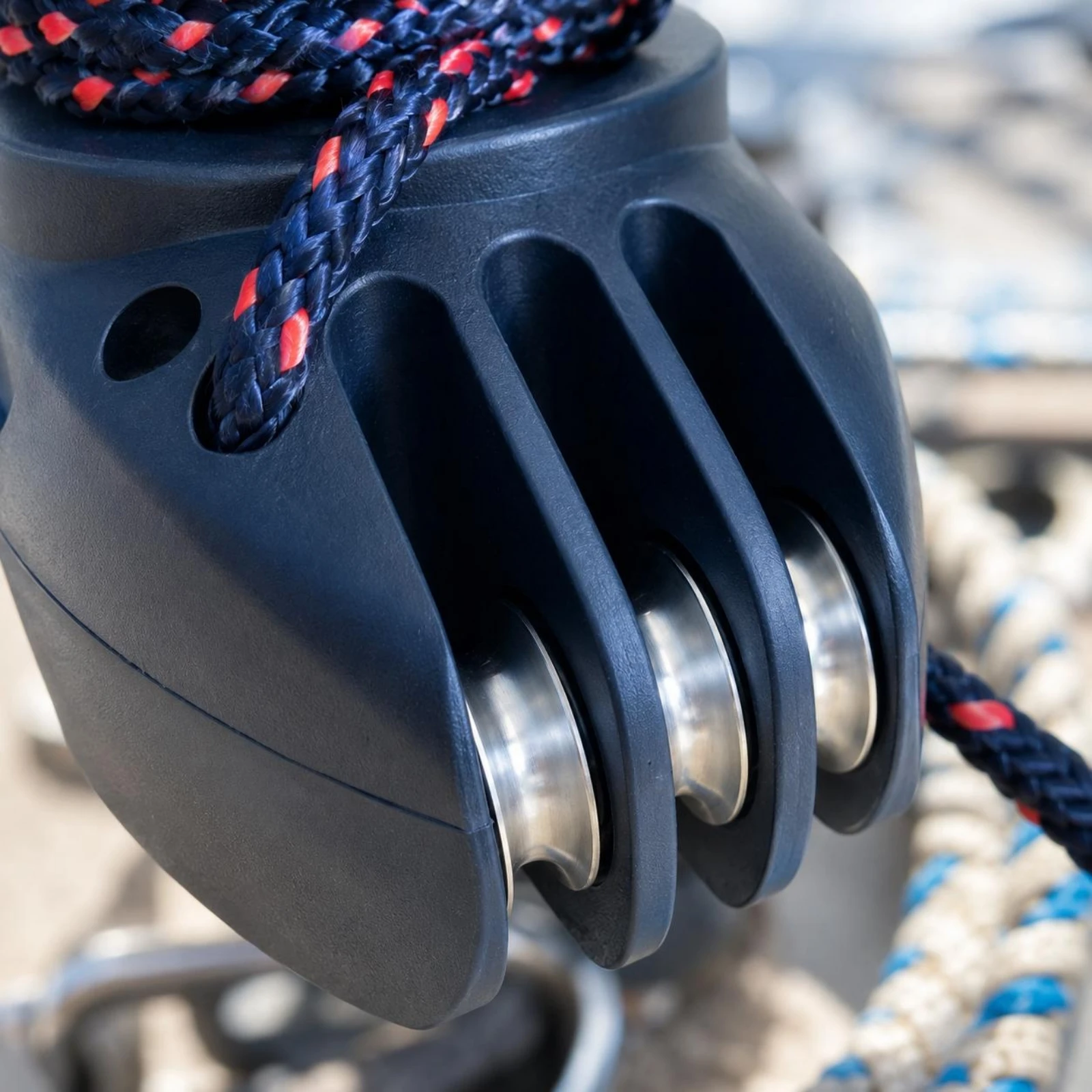 Rope-Wrapped Mast Base Cylindrical Opening Wave-Riding Sail Mast Base
Rope-Wrapped Mast Base Cylindrical Opening Wave-Riding Sail Mast Base