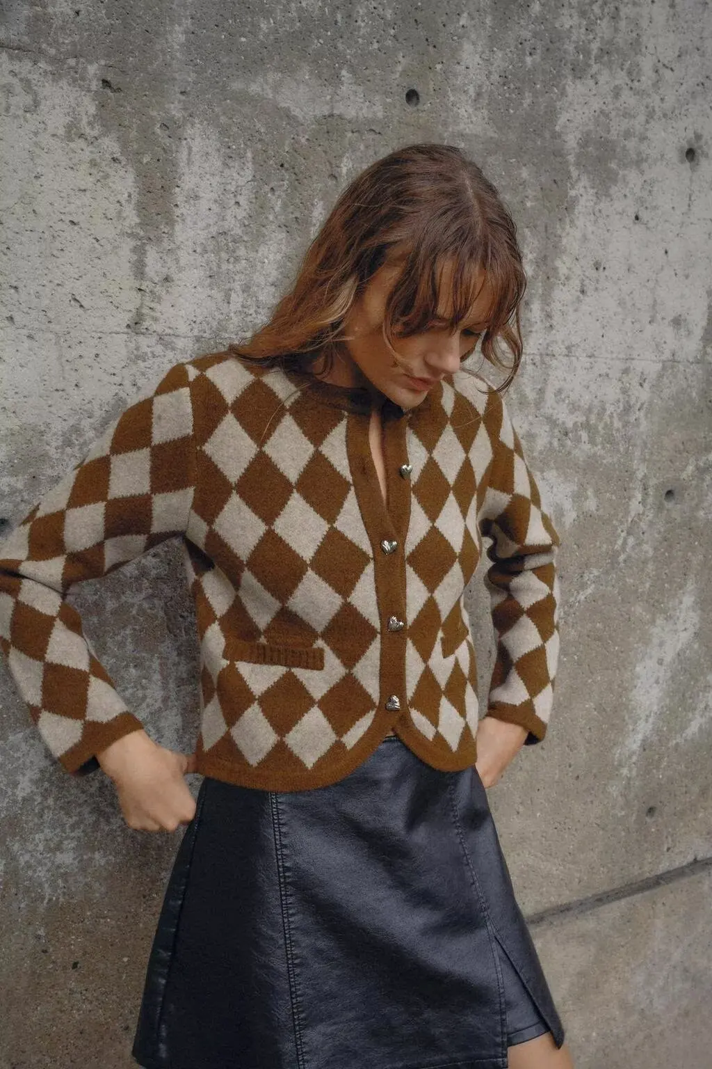 Вязаный кардиган, свитер для женщин, осень-зима, однобортное пальто с ромбовидным узором и длинными рукавами, женская вязаная верхняя одежда, топы
Вязаный кардиган, свитер для женщин, осень-зима, однобортное пальто с ромбовидным узором и длинными рукавами, женская вязаная верхняя одежда, топы