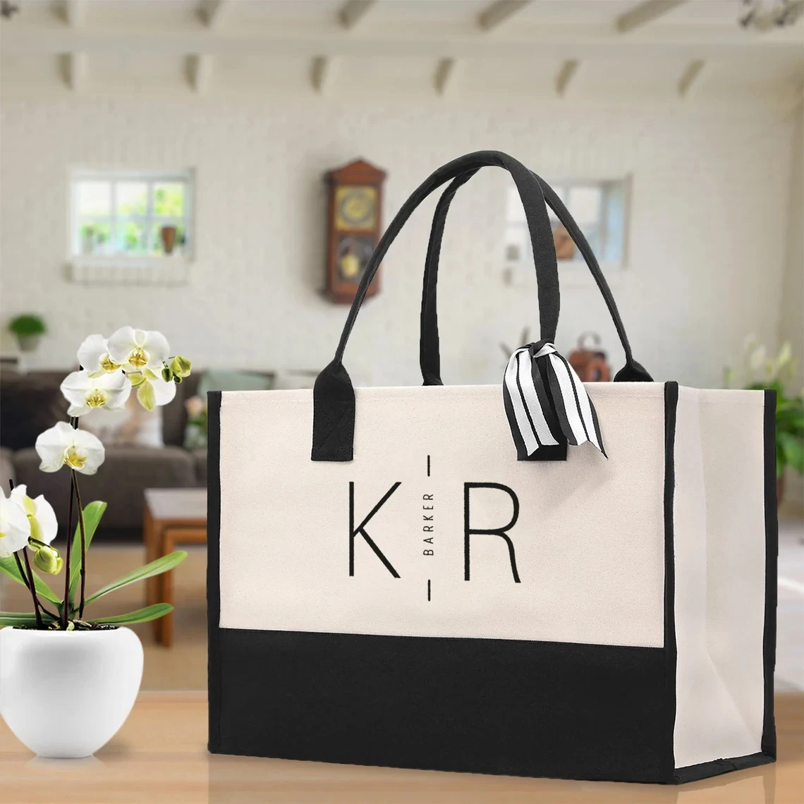 Custom Canvas Bag Fashion Advertising Graduation Season Casual Creativity Customized Letter Text Handheld Shopping Tote Bags
Custom Canvas Bag Fashion Advertising Graduation Season Casual Creativity Customized Letter Text Handheld Shopping Tote Bags