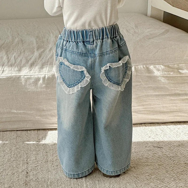 Girls' Lace Straight Jeans 2025 Spring Children's Pants Children's Korean Wide-leg Denim Trousers Fashion Causal
Girls' Lace Straight Jeans 2025 Spring Children's Pants Children's Korean Wide-leg Denim Trousers Fashion Causal