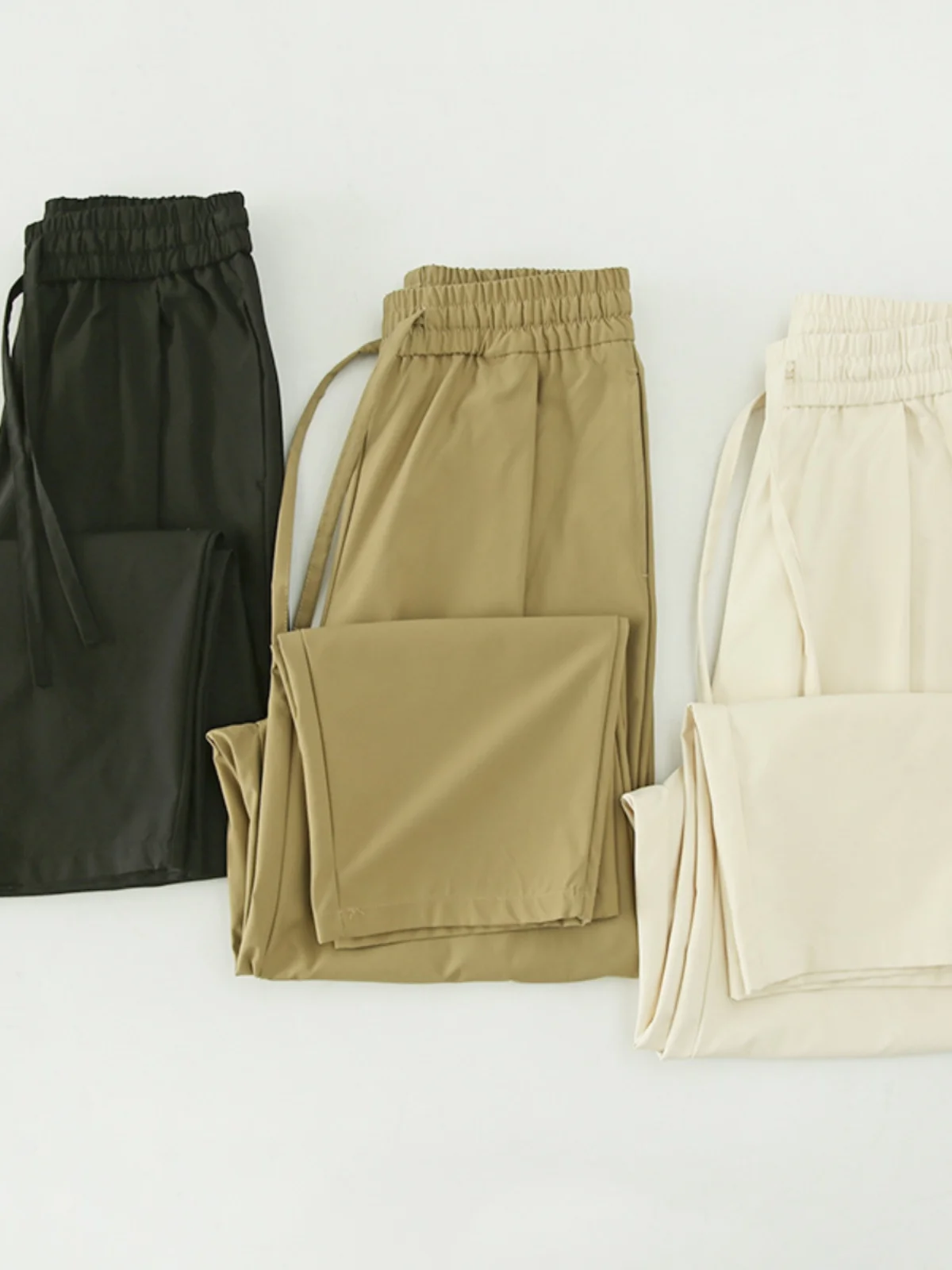 Comfortable Breathable Men's Retro Straight Leg Casual Elastic Waist Vintage West Pants Autumn New Style Fashionable City Sce...
Comfortable Breathable Men's Retro Straight Leg Casual Elastic Waist Vintage West Pants Autumn New Style Fashionable City Sce...