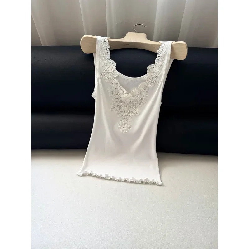 Lace Embroidery Patch Women White Tank Tops V-Neck Sleeveless Solid Color Fashion Slim Knitted Vest
Lace Embroidery Patch Women White Tank Tops V-Neck Sleeveless Solid Color Fashion Slim Knitted Vest