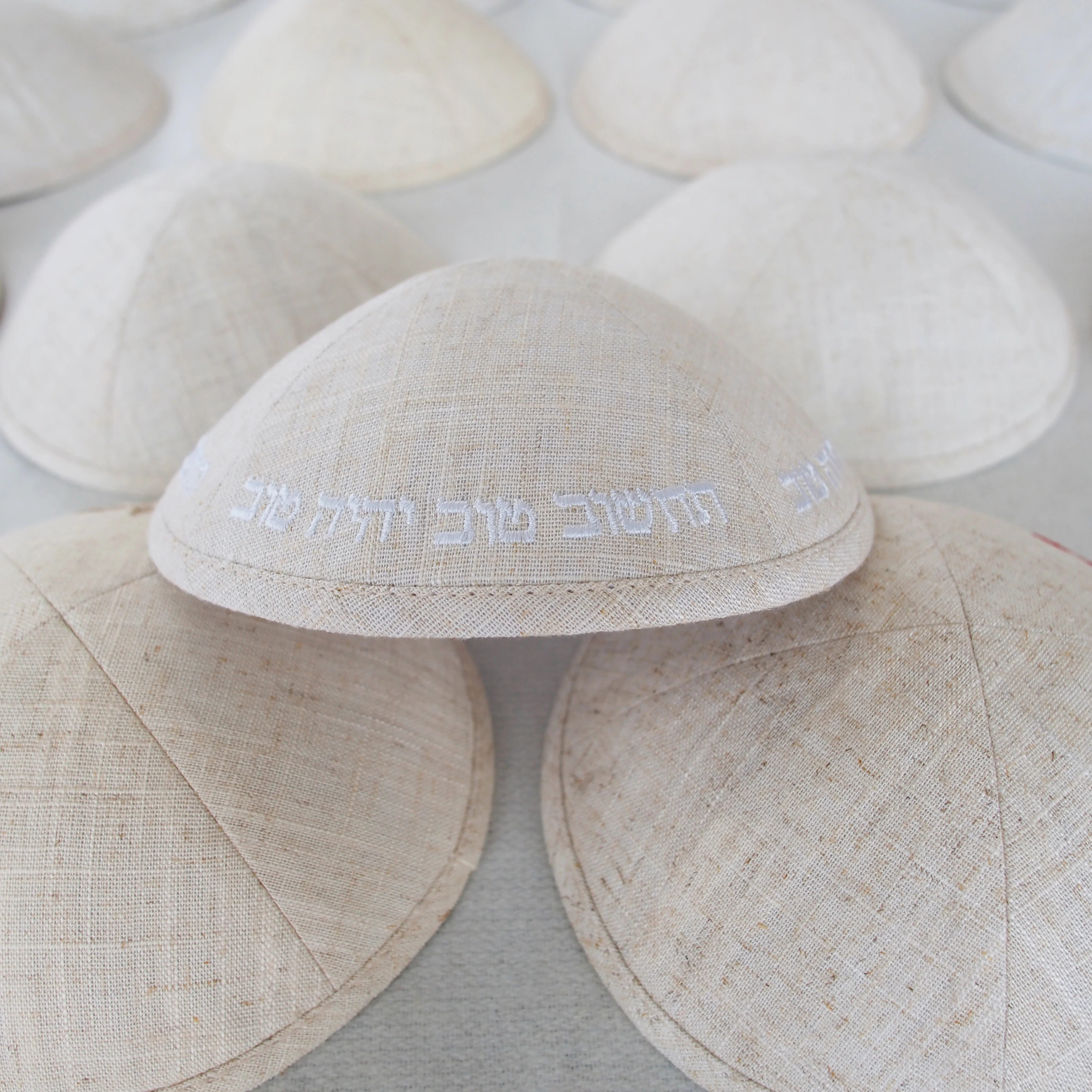 Custom 4-sided Hebrew embroidered linen kippah, Jewish Ahava, customizable kippot for weddings and barbat mitzvahs, Jewish gift
Custom 4-sided Hebrew embroidered linen kippah, Jewish Ahava, customizable kippot for weddings and barbat mitzvahs, Jewish gift