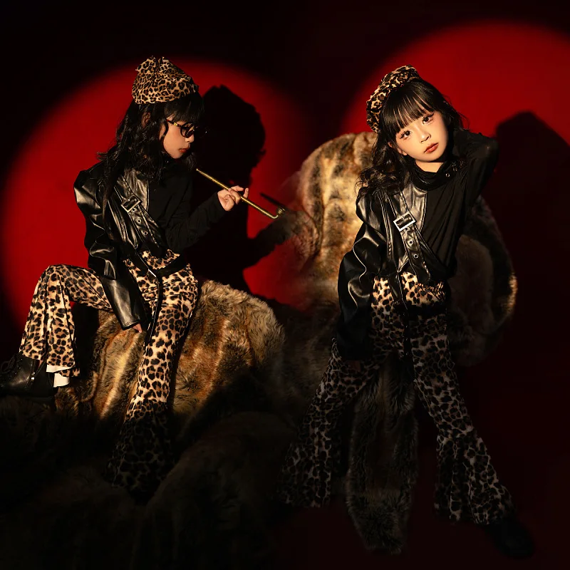Girls Cowboy Retro Hong Kong Style Model Catwalk Leopard Print Sports Style Children's Car Model Denim World Locomotive Performa
Girls Cowboy Retro Hong Kong Style Model Catwalk Leopard Print Sports Style Children's Car Model Denim World Locomotive Performa