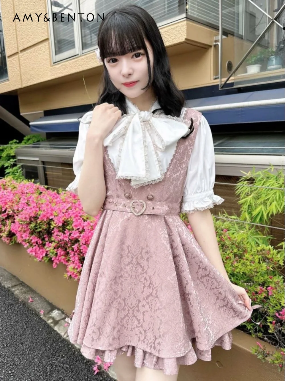 Japanese Sweet Cute Lolita Dress for Women Summer New Mine Series Mass-Produced Kawaii Lace Bow Short Sleeve Slim Mini Dress
Japanese Sweet Cute Lolita Dress for Women Summer New Mine Series Mass-Produced Kawaii Lace Bow Short Sleeve Slim Mini Dress