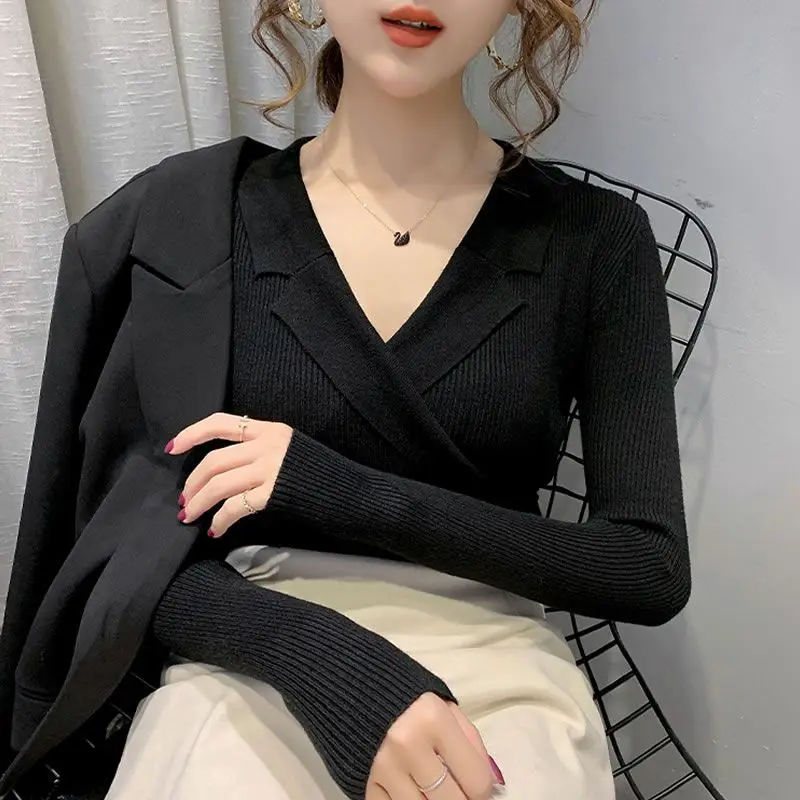 Новый женский весенний модный эластичный тонкий универсальный вязаный свитер с v-образным вырезом и верхом 
Новый женский весенний модный эластичный тонкий универсальный вязаный свитер с v-образным вырезом и верхом